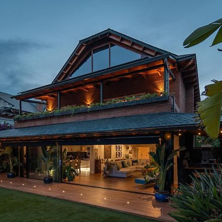 Villa Barcelona'S Tropical Oasis Sant Just Desvern Exterior foto